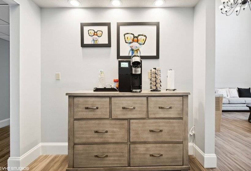 מוטל My Hometown Inn