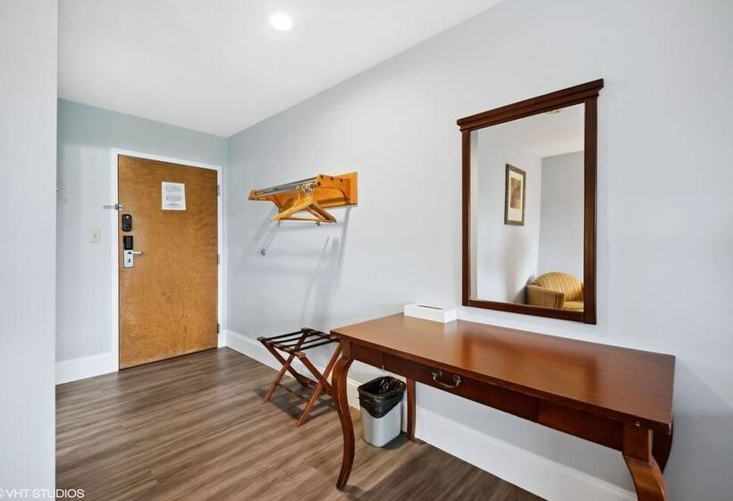 Мотель My Hometown Inn