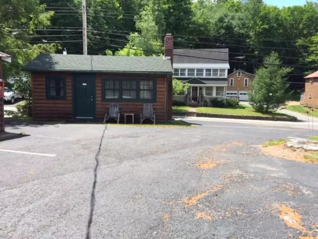 モーテル Pine Knoll Hotel Lakeside Lodge & Cabin