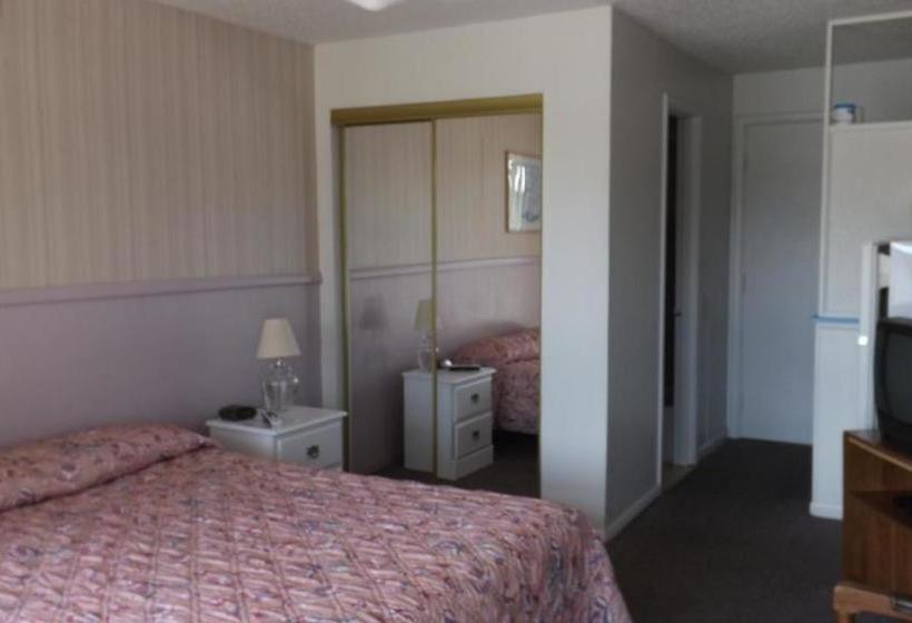 מוטל Twin Lakes Inn