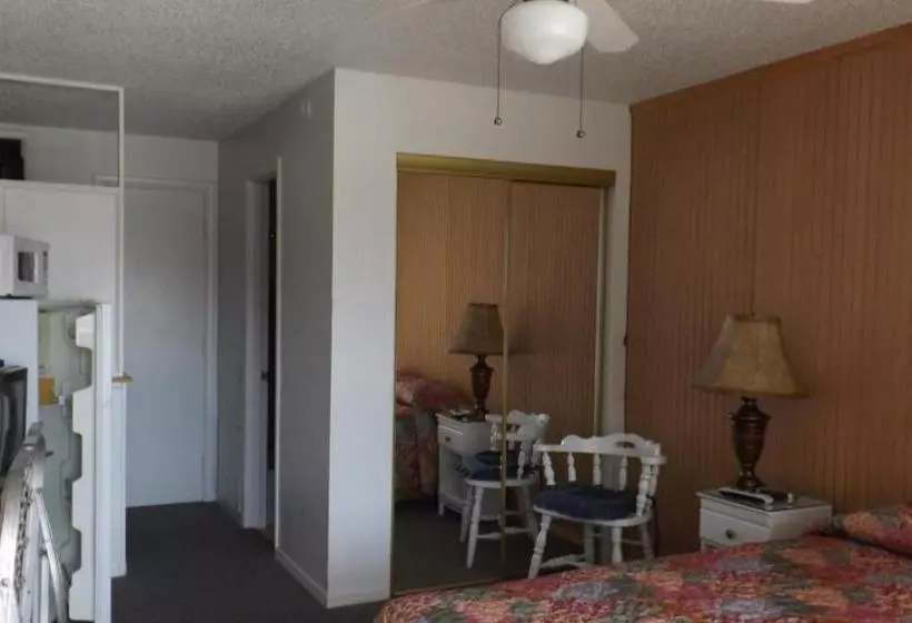 モーテル Twin Lakes Inn