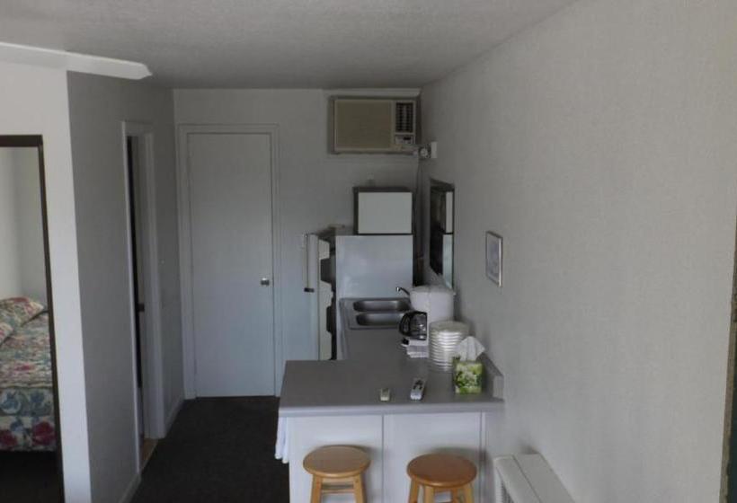 מוטל Twin Lakes Inn