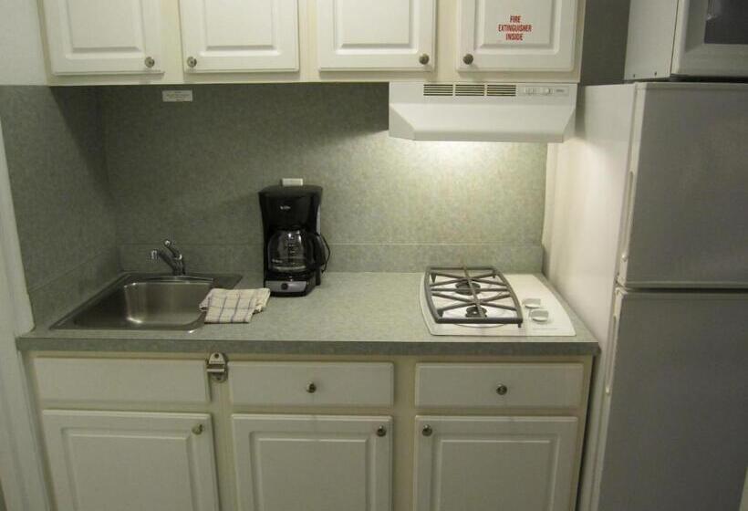 منتجع Apollo Motel