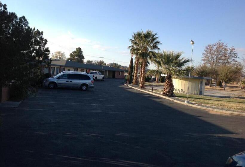 Apple Valley Motel