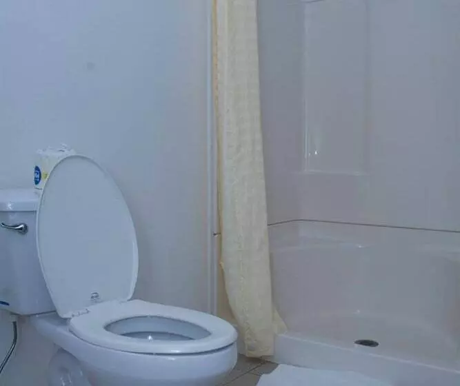 At 9 Motel