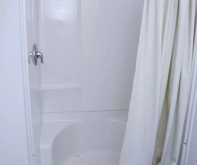 At 9 Motel