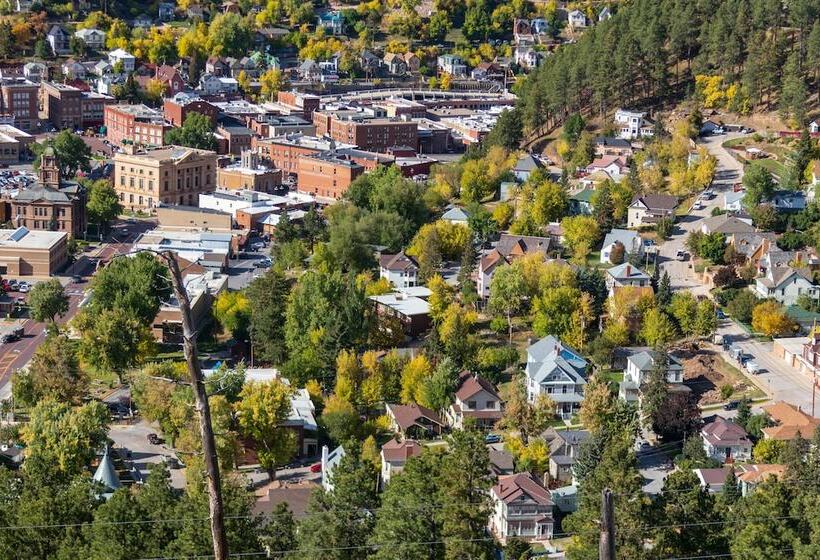 مبيت وإفطار 1899 Inn