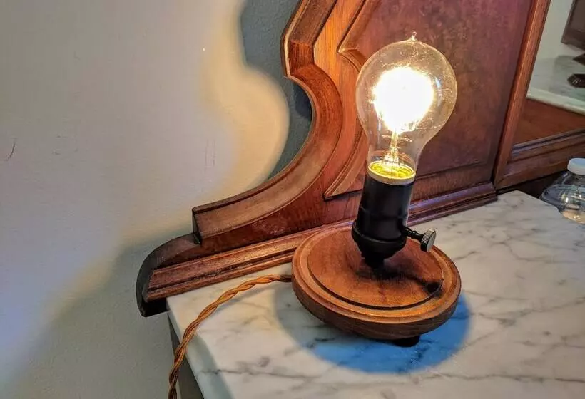 ベッドアンドブレックファースト 1899 Inn