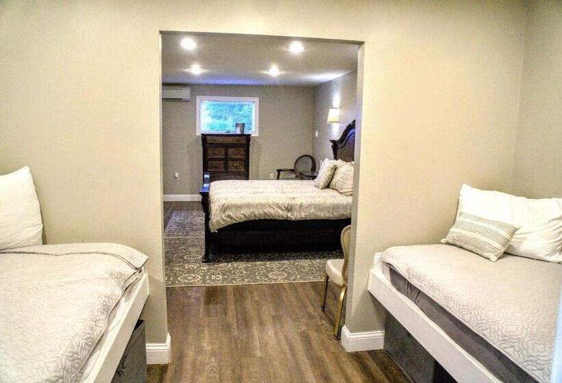 민박 Cameron Estate Inn