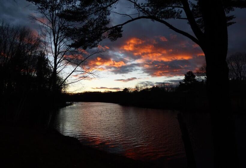 Bed and Breakfast Riverhouse