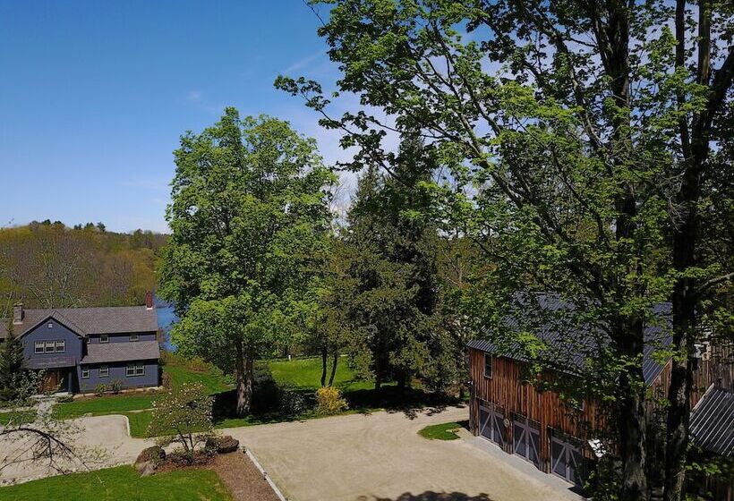 Bed and Breakfast Riverhouse