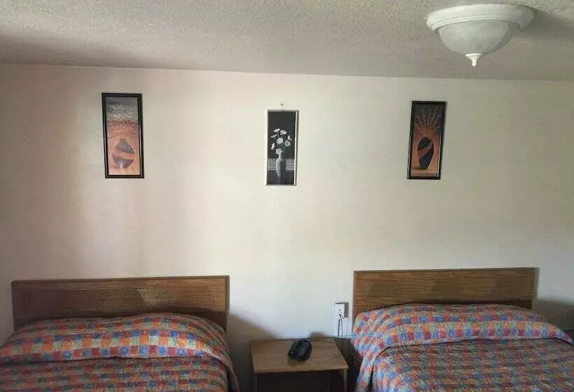 Hacienda Motel