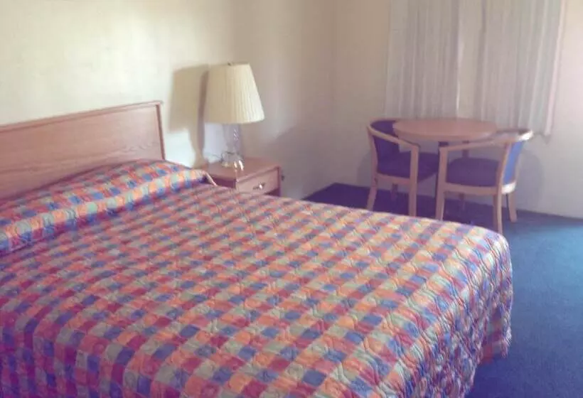 Hacienda Motel