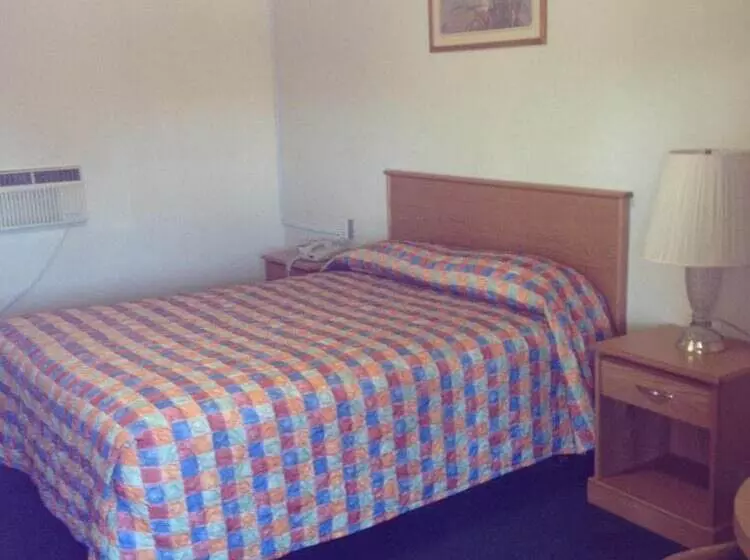 Hacienda Motel