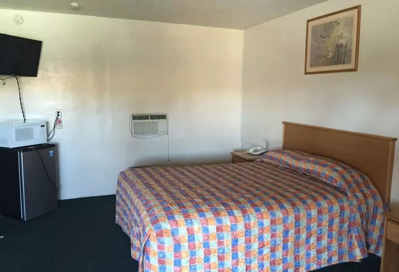 Hacienda Motel