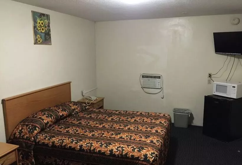 Hacienda Motel