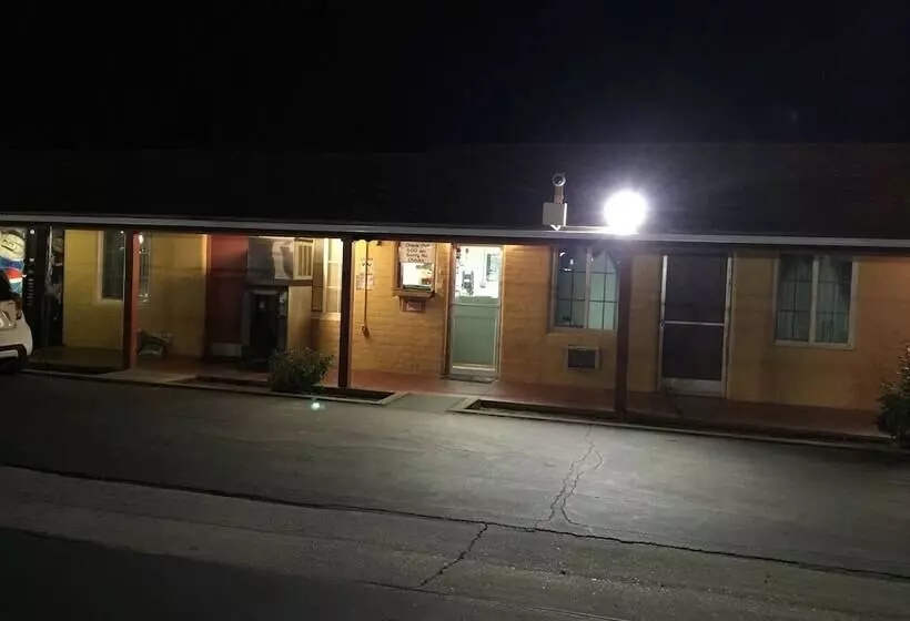 Hacienda Motel