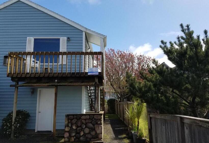 בית מלון כפרי Beaches Inn | Sandpiper Pier Cottage