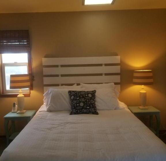 בית מלון כפרי Beaches Inn | Sandpiper Pier Cottage