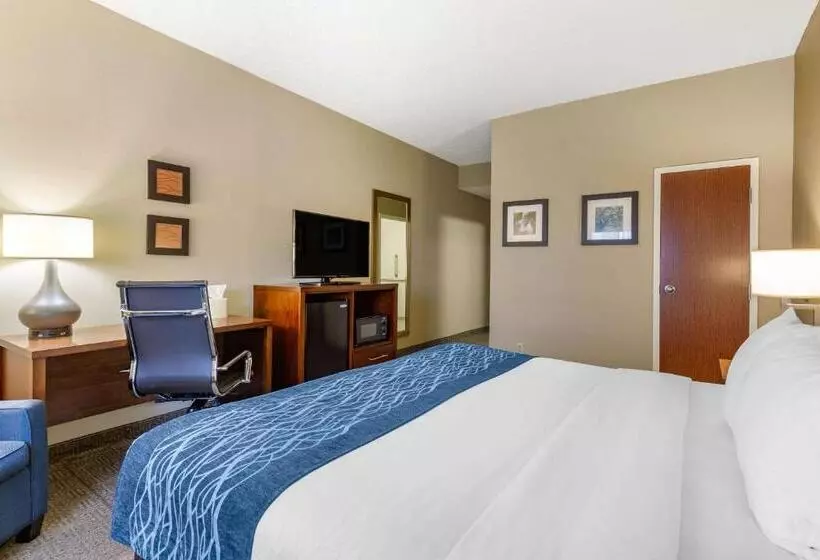 Hotelli Comfort Inn Aikens Center