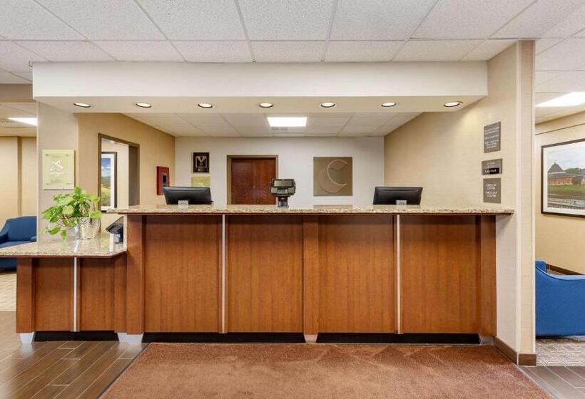 Отель Comfort Inn Aikens Center