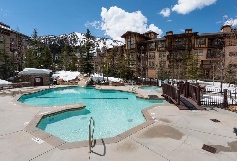 هتل The Inn At Solitude