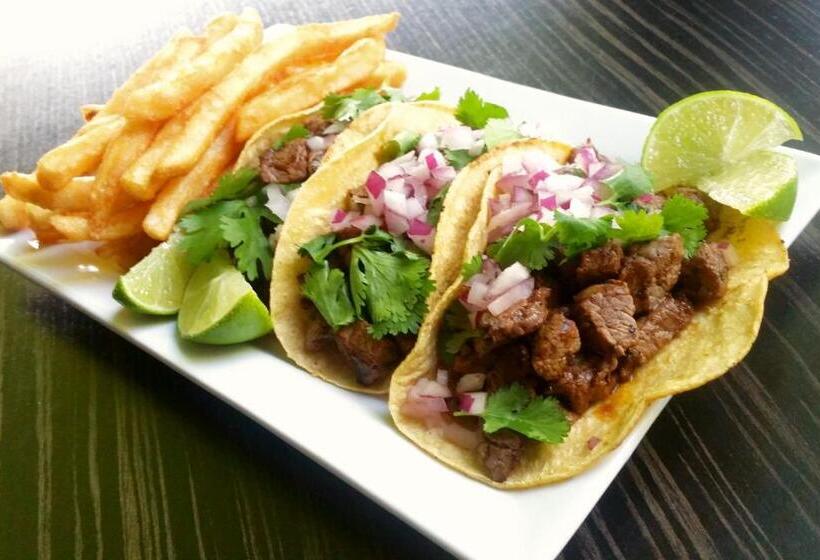 فندق Z Loft Extended Stay