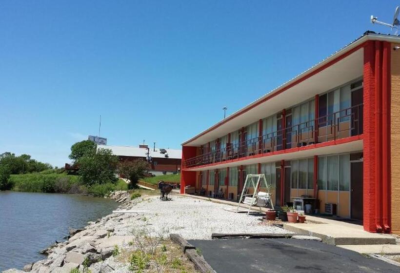 Innkeeper Motel Hamel