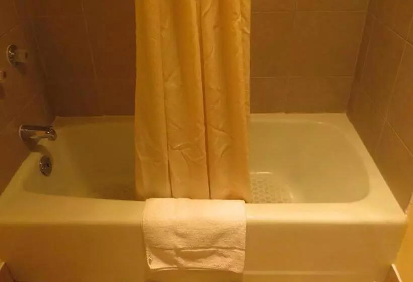 Innkeeper Motel Hamel