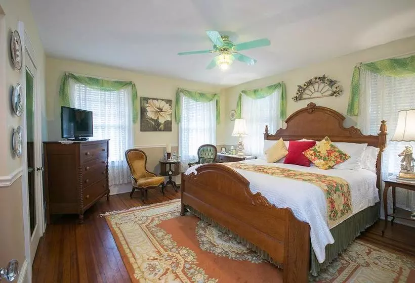 Magnolia Inn B&b