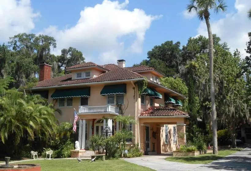 Magnolia Inn B&b