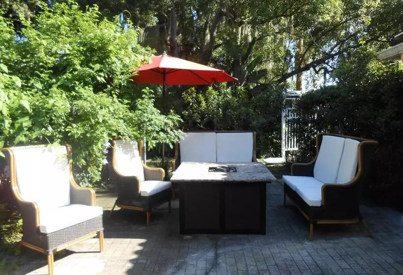 Magnolia Inn B&b
