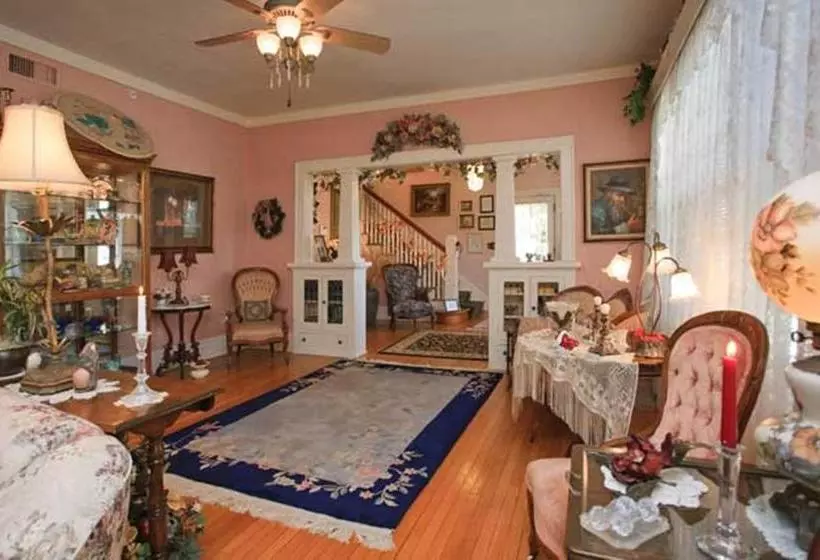 Magnolia Inn B&b