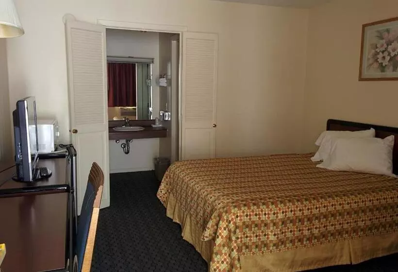 Motelli Economy Inn Toledo Perrysburg