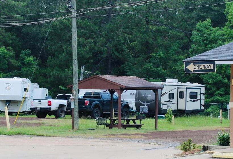 汽车旅馆  Evergreen Inn And R.v