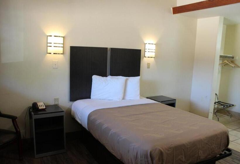 汽车旅馆  Evergreen Inn And R.v