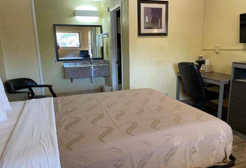 汽车旅馆  Evergreen Inn And R.v