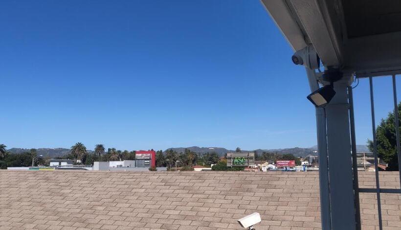 فندق على الطريق Friendship Motor Inn