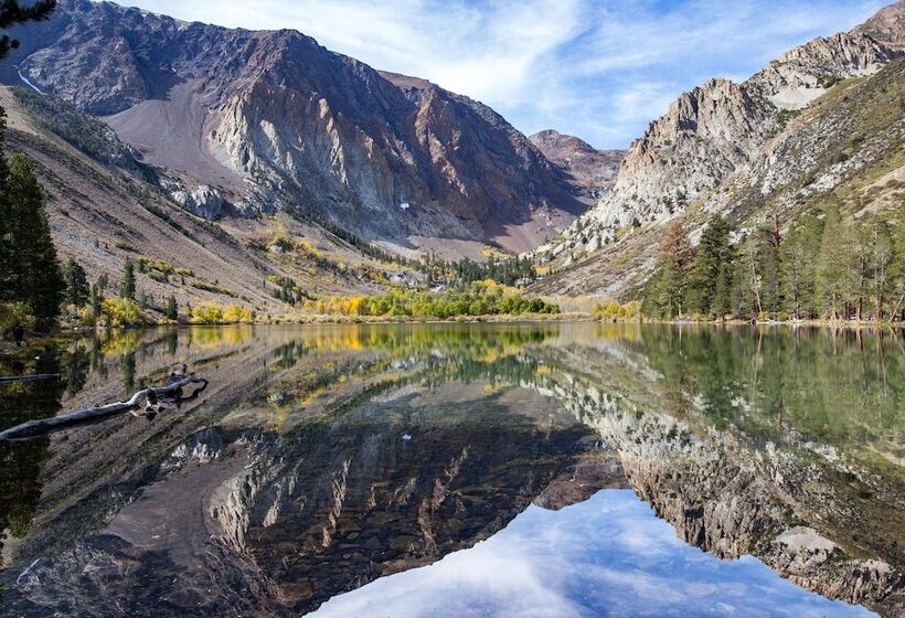 Мотель Gull Lake Lodge