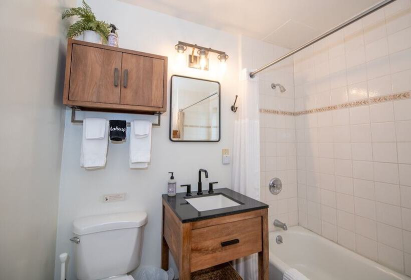 Мотель Gull Lake Lodge