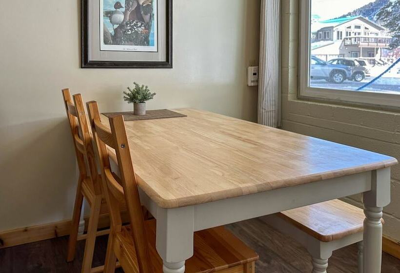 Мотель Gull Lake Lodge