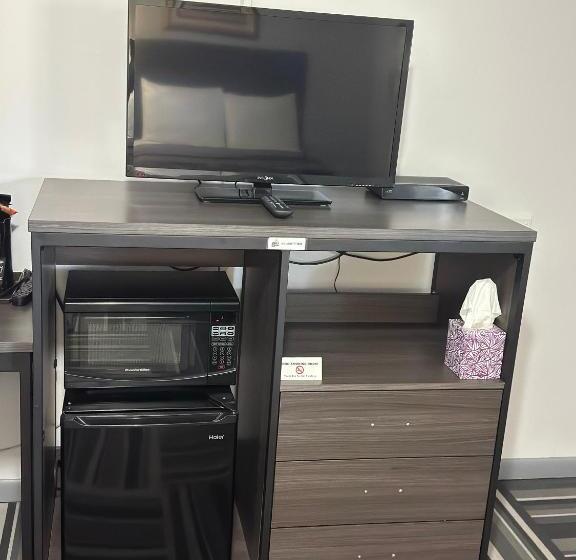 Мотель Relax Inn  Saginaw