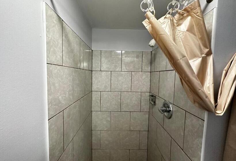 Мотель Relax Inn  Saginaw