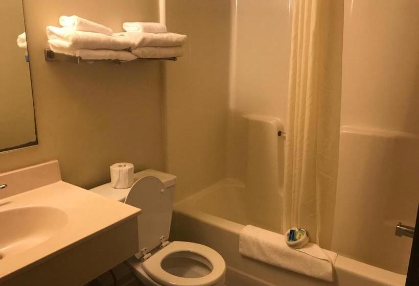 מוטל Rodeway Inn