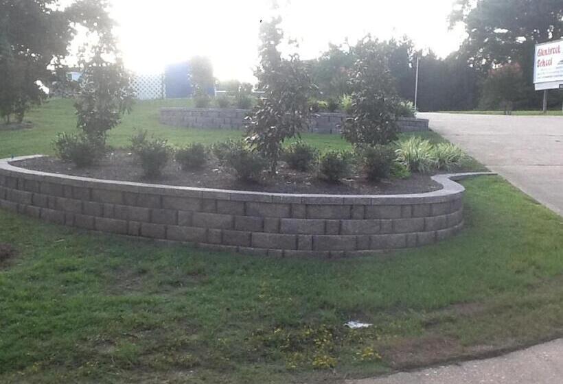 汽车旅馆  Southern Inn Minden