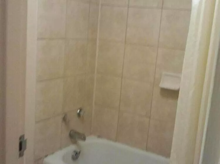 モーテル Studio 9 Inn & Suites