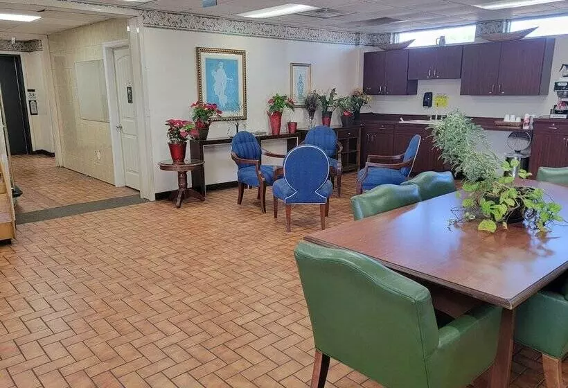 モーテル Studio 9 Inn & Suites
