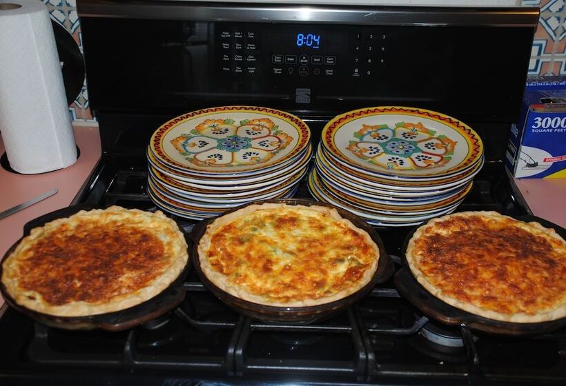 Old Taos Guesthouse B&b