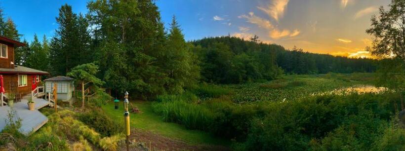 Otter's Pond Bed And Breakfast