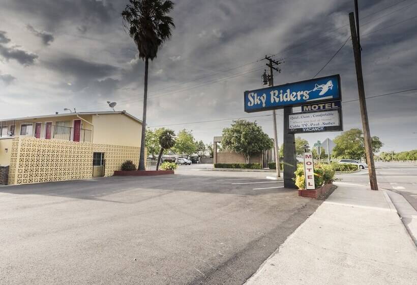 Sky Riders Motel